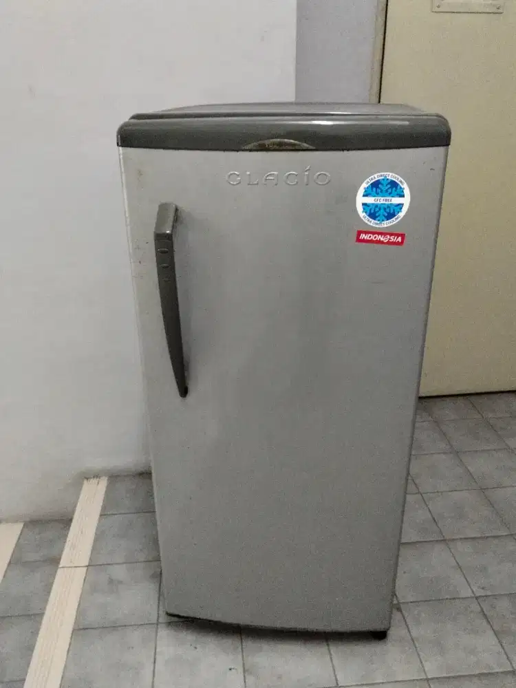 Kulkas 1 pintu Toshiba