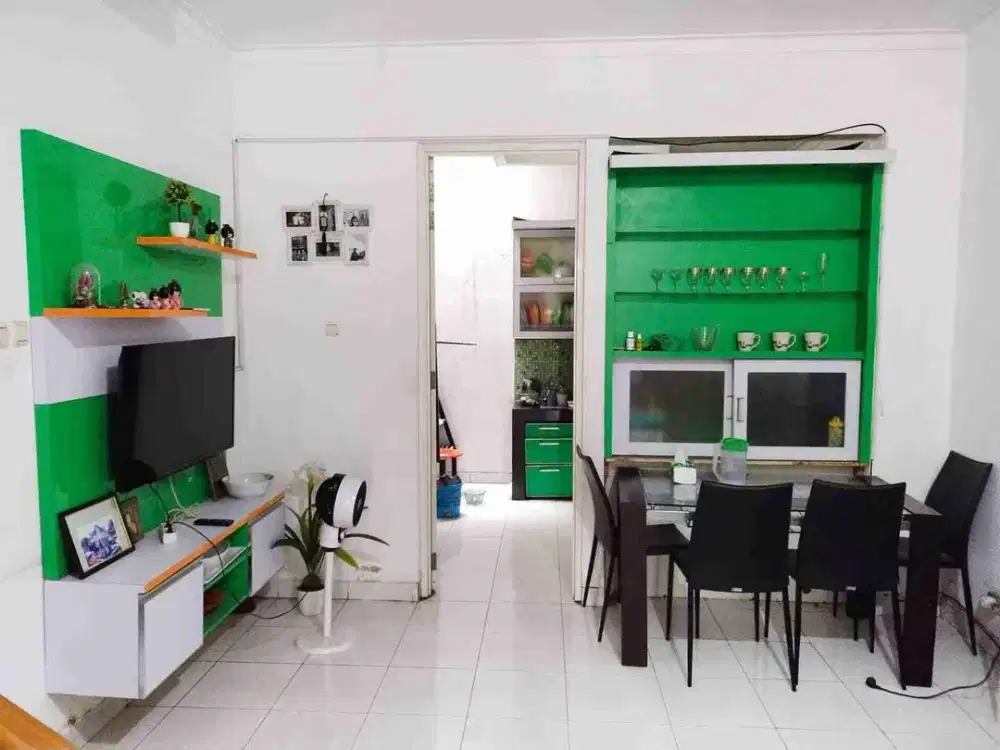 Murah! Disewakan Rumah 2 LT Taman Semanan Indah, Jakarta Barat
