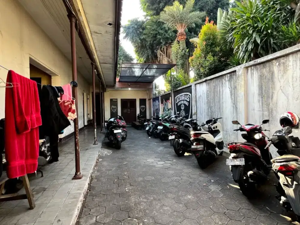 Dijual Rumah Darmokali 12