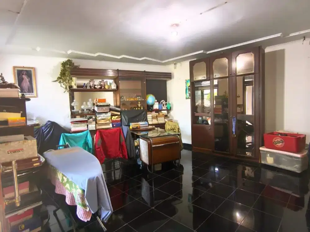 Jual Rumah semi furnished nyaman, siap huni, tenang Budi Sari