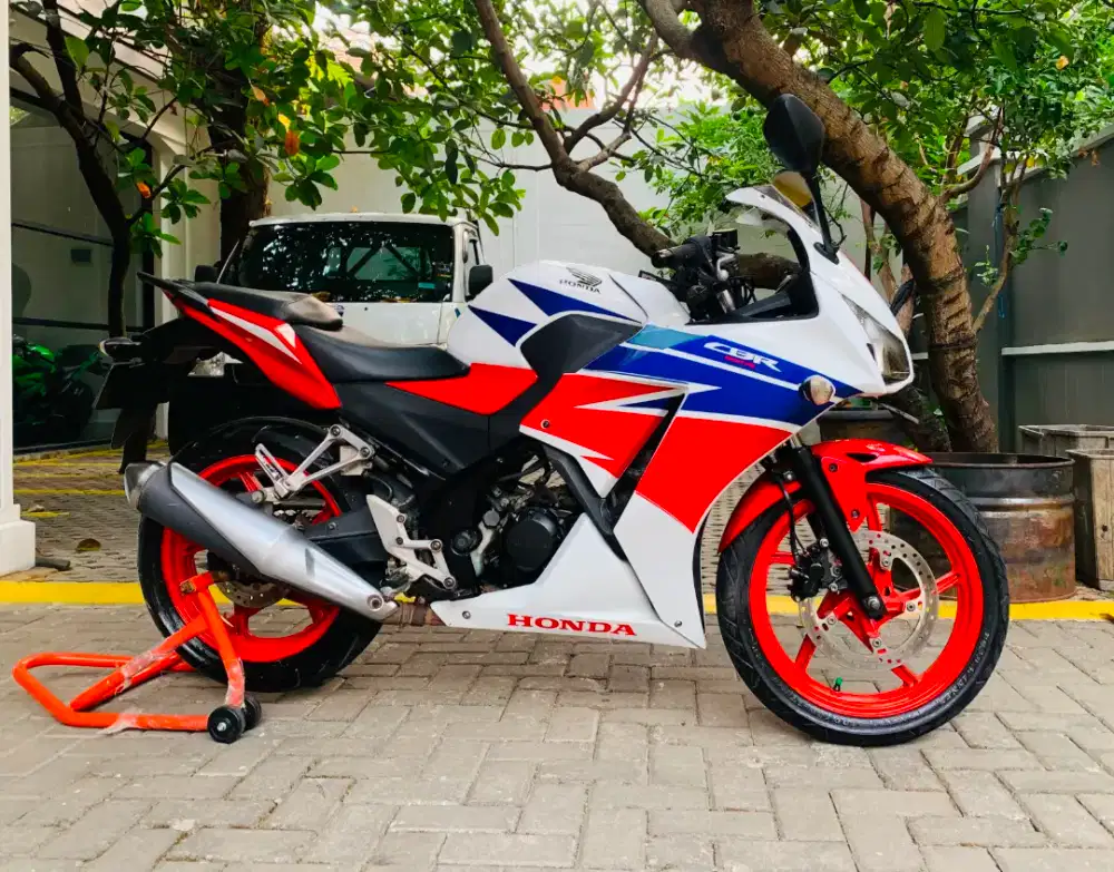 Honda CBR 150 OLD