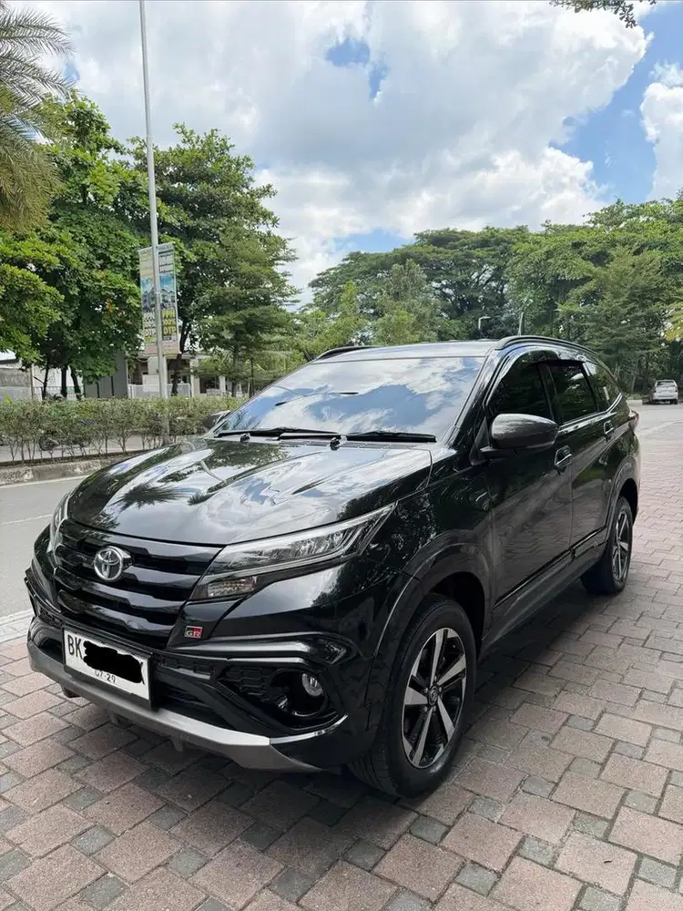 Toyota Rush GR 2024 M/T Facelift