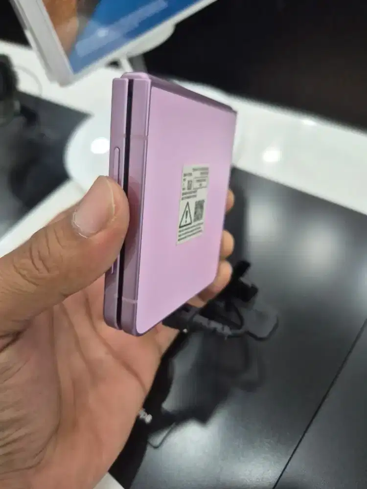 Samsung Z flip 8