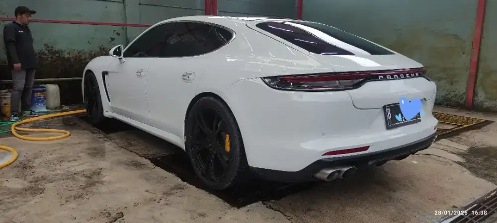 Dijual cepat Porsche panamera s 3.0L AT tahun 2013