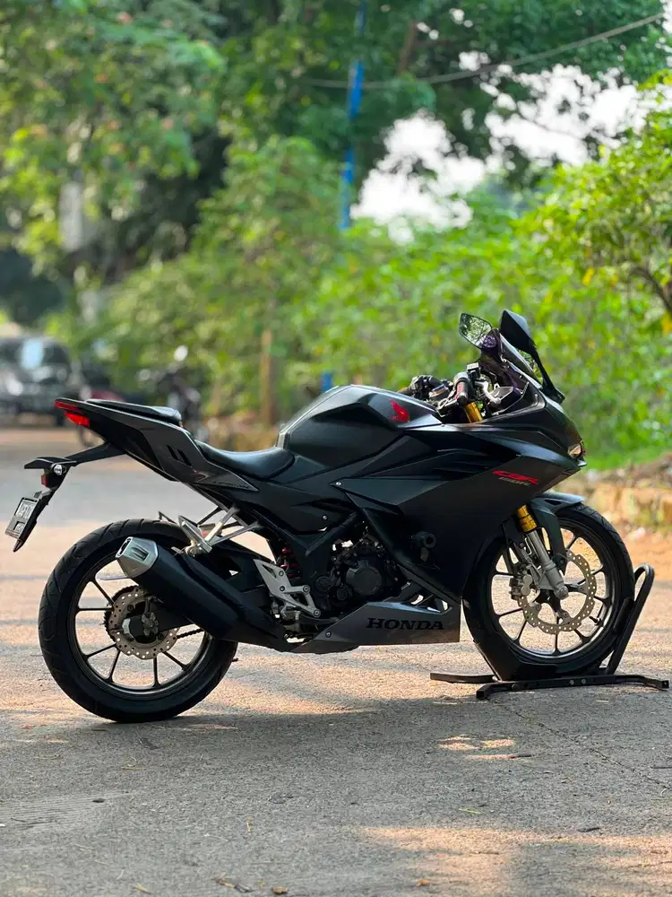 KM 7K AJA! HONDA NEW CBR 150R 2022 HITAM PAJAK PANJANG SIAP RIDING