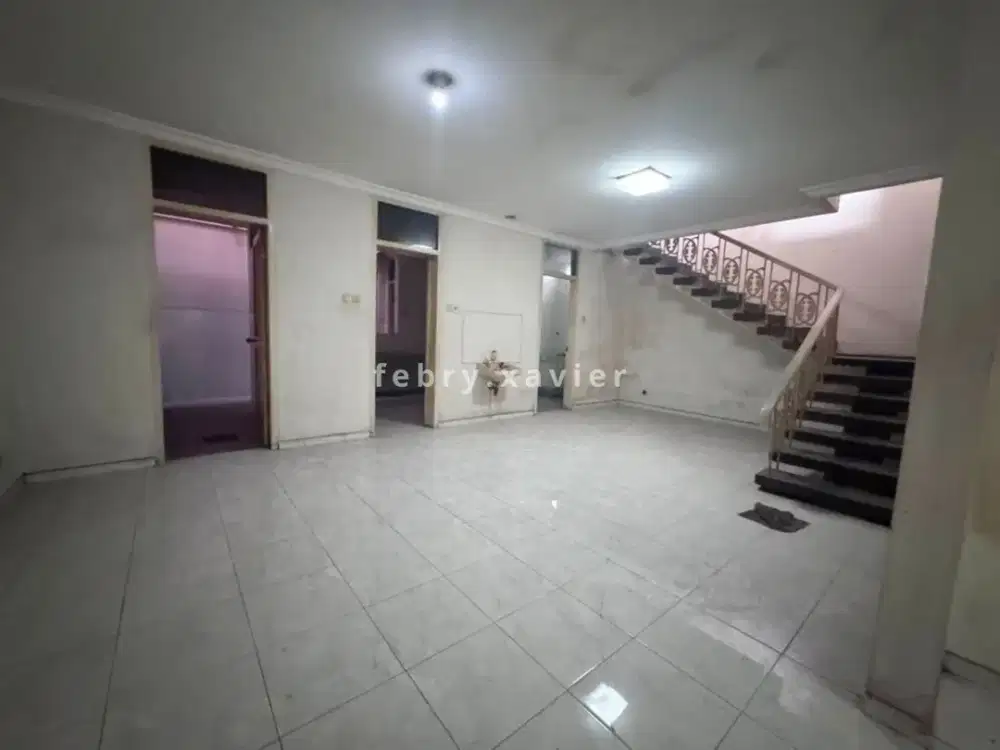 Disewakan Rumah Usaha Jalan Teuku Umar dekat Dr Sutomo