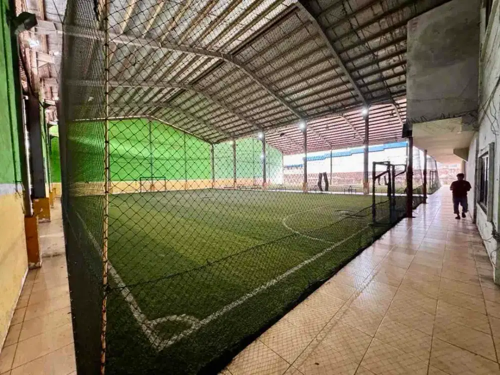 Bangunan Komersial eks Futsal