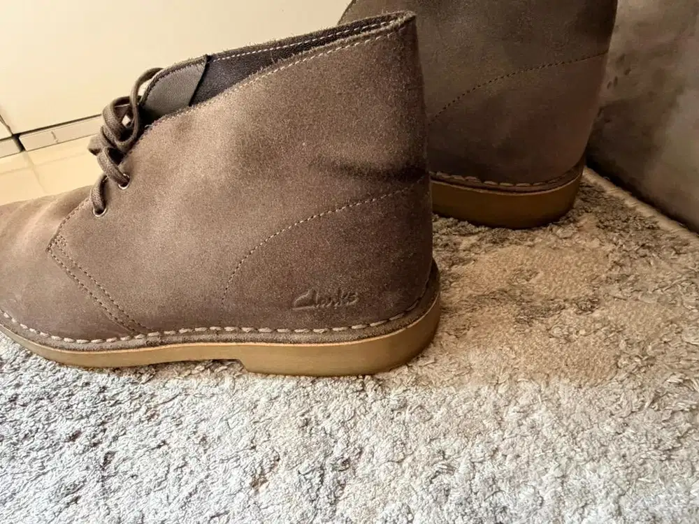 Clarks Originals Men's Desert Coal Sage Suede Boots