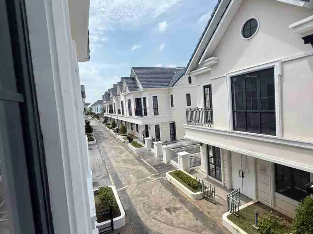 Dijual Rumah 3 Lantai Dalam Cluster Siap Huni