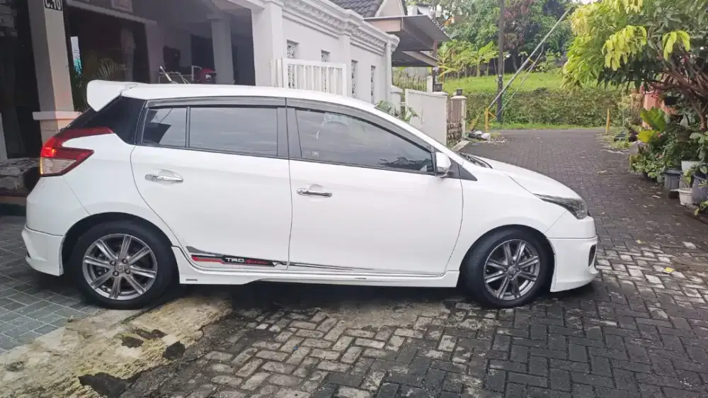 TOYOTA YARIS TRD SPORTIVO 2016 MT Putih Favorit Plat AB Istimewa