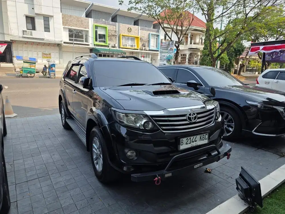 Toyota Fortuner 2.5 G AT 2012 Pajak Panjang