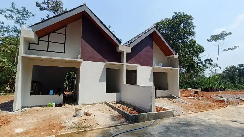RUMAH BAGUS SIAP HUNI DEKAT JALAN RAYA DAN FASILITAS UMUM