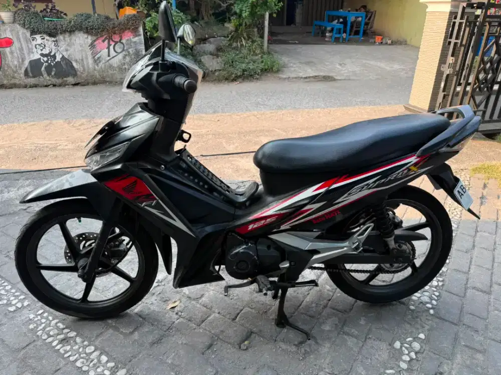 Supra 125 THN 2015 plat AB Wonosari