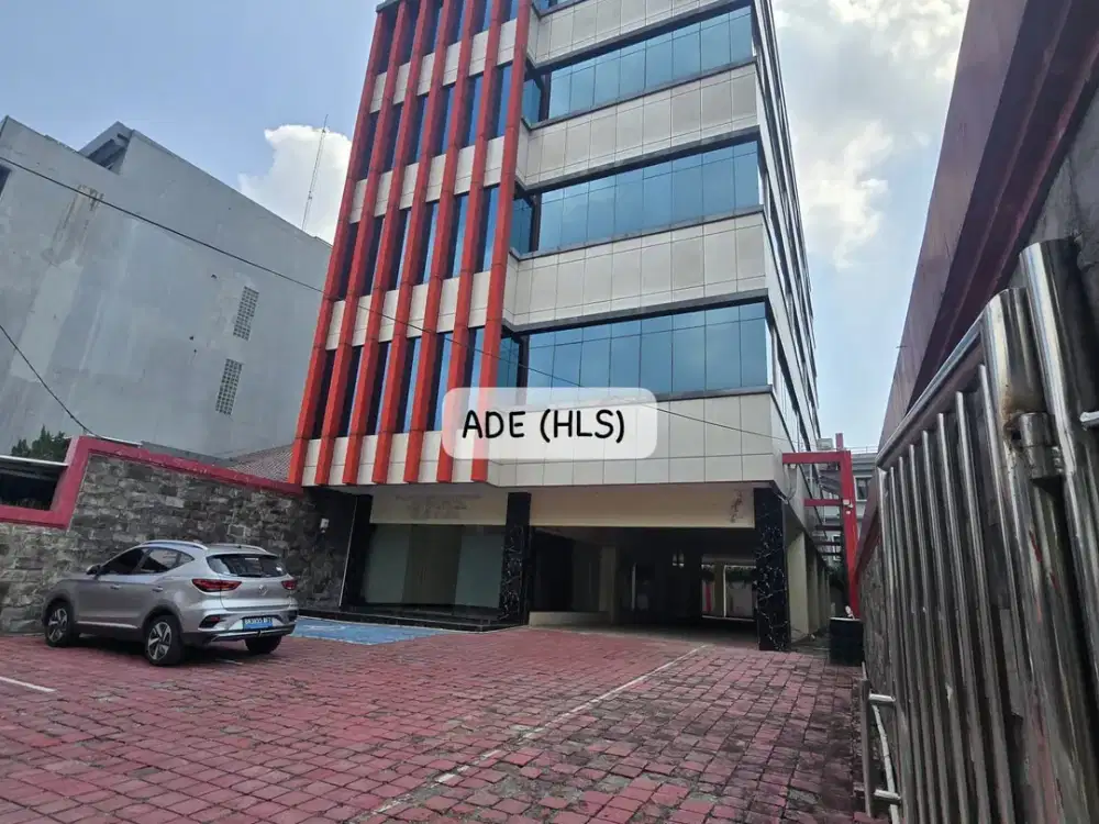 Dijual/ Disewakan Gedung 5 1/2 Lantai Dijalan Cikini Jakpus