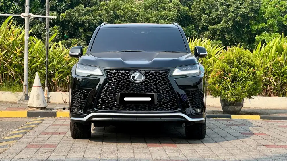 Lexus lx600 vip 4 seat awd 2023 hitam pajak panjang