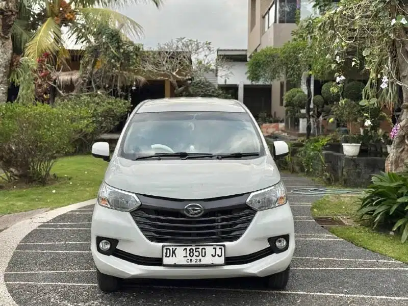 XENIA 2017 PUTIH DP 10JT