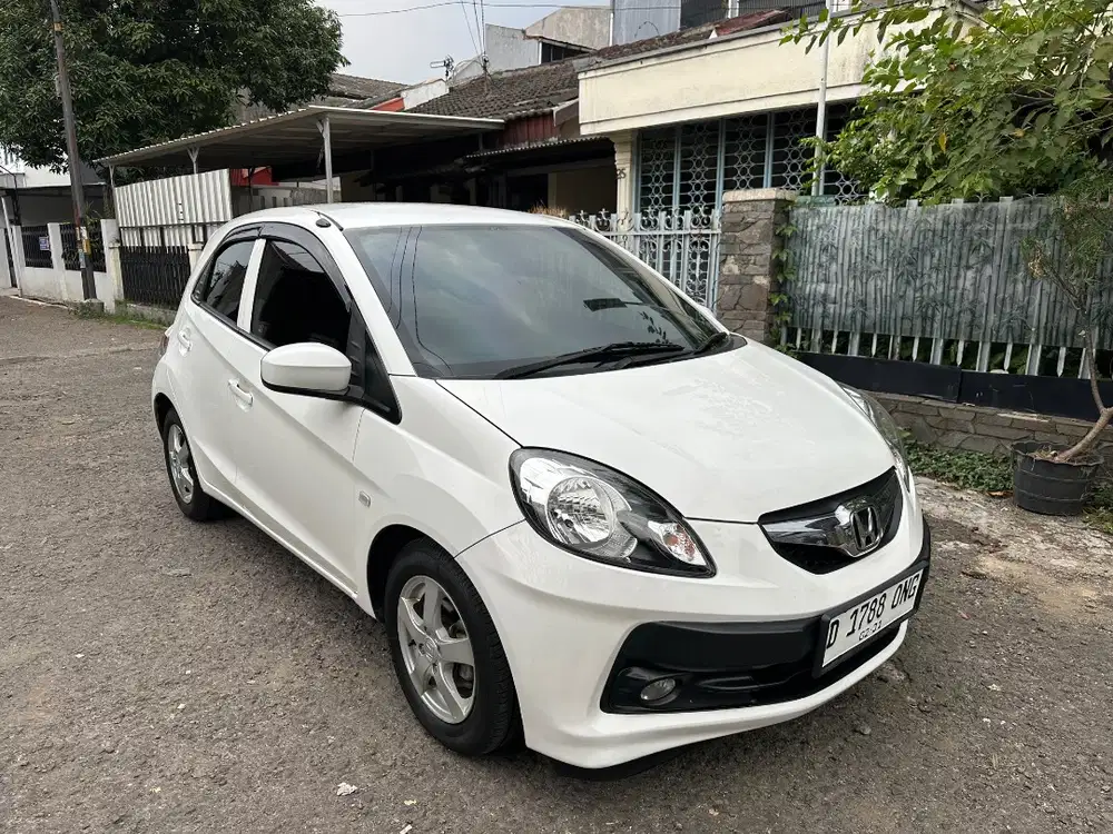 Brio E matic 2016 kM 60ribuan antik honda mobil matik AT cbu ayla agya