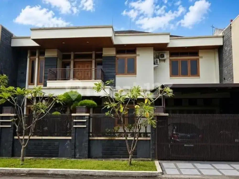 Rumah Bagus Siap Huni Semi Furnished di Mekarwangi Bandung