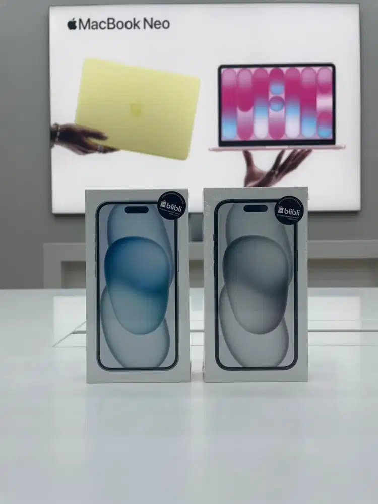iPhone 15 basic 128GB Blue & Black