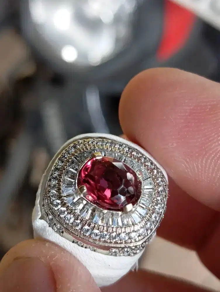 Rhodolite malawi garnet memo