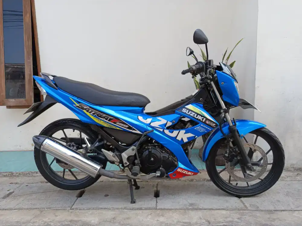 Suzuki satria f150 2015 lengkap mesin halus