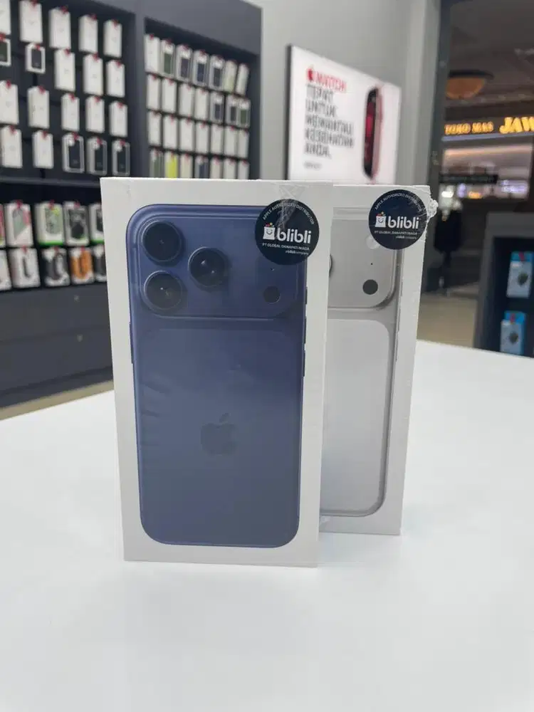 iPhone 17 Pro 256GB Silver & DeepBlue