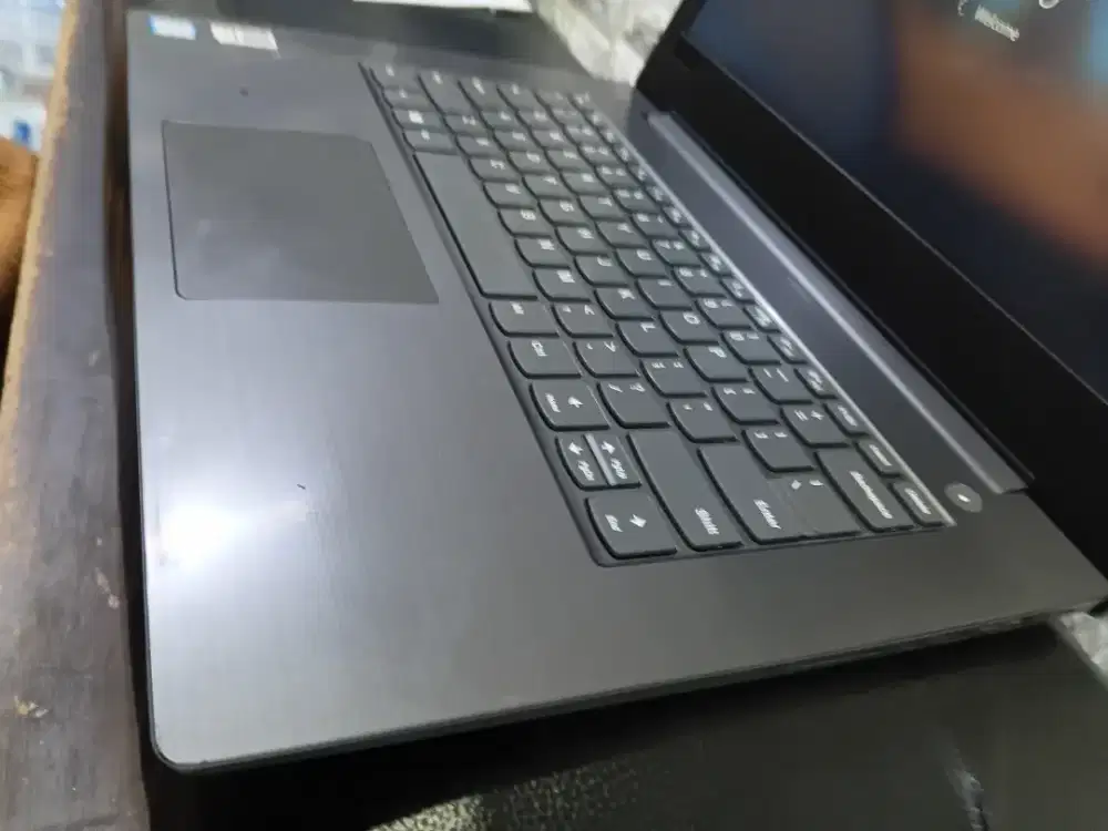 Jual lenovo v330 prosesor i5 gen baru
