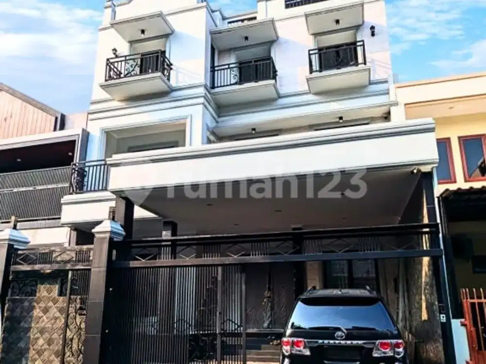 Rumah Baru Puri Kencana 3 Lantai SHM