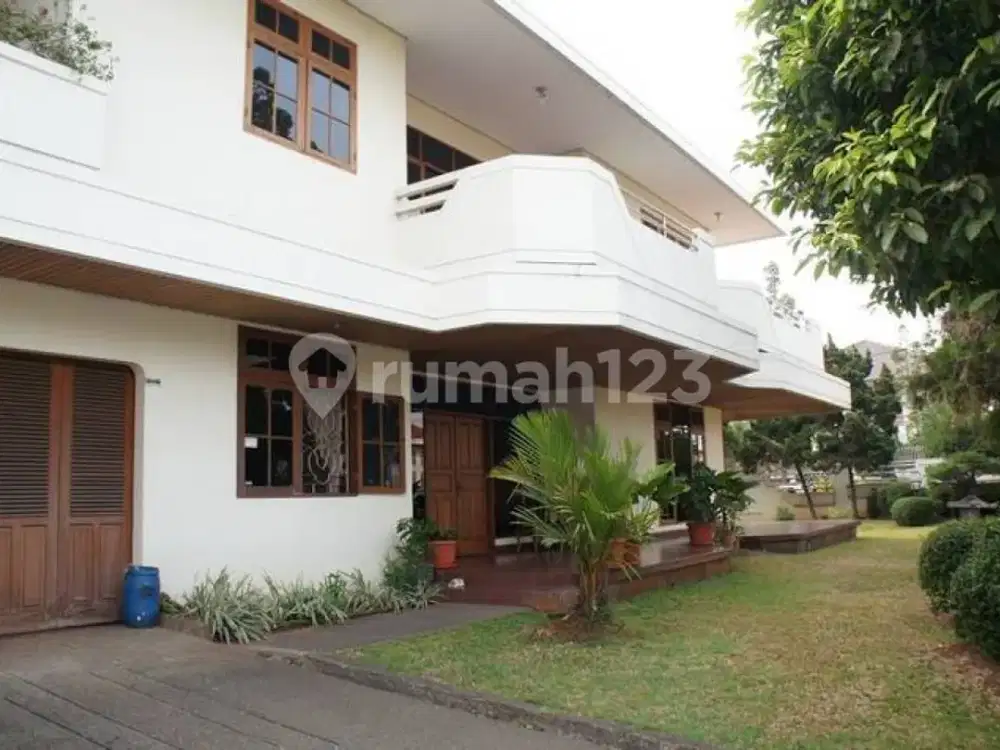 Jarang Banget! Rumah Besar di Boulevard Puri Indah Disewakan!