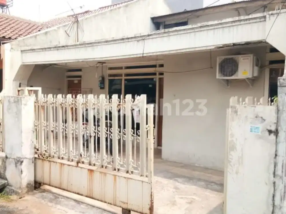 Dijual Murah Taman Meruya Ilir 1.5 Lantai Bangunan Lama SHM