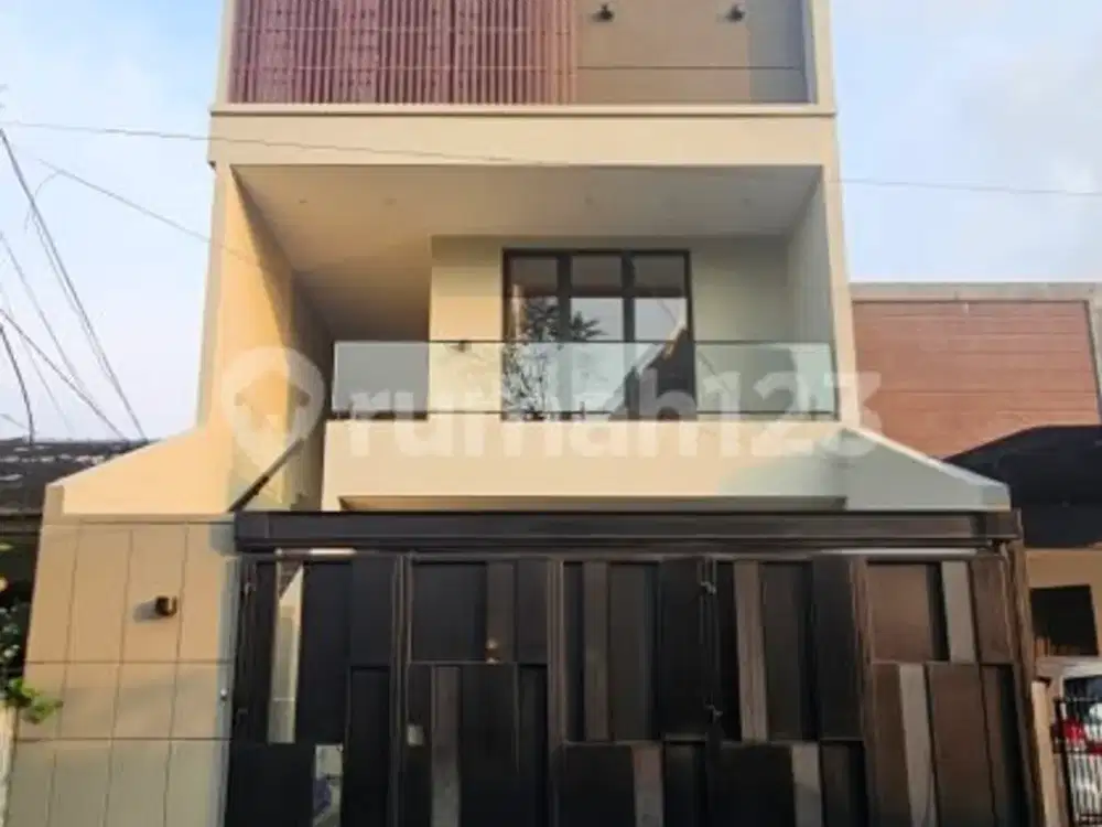 Puri Indah Brand New 3 LT + Rooftop | Private Lift, Pool Heated System, High Spec Luxury Home!