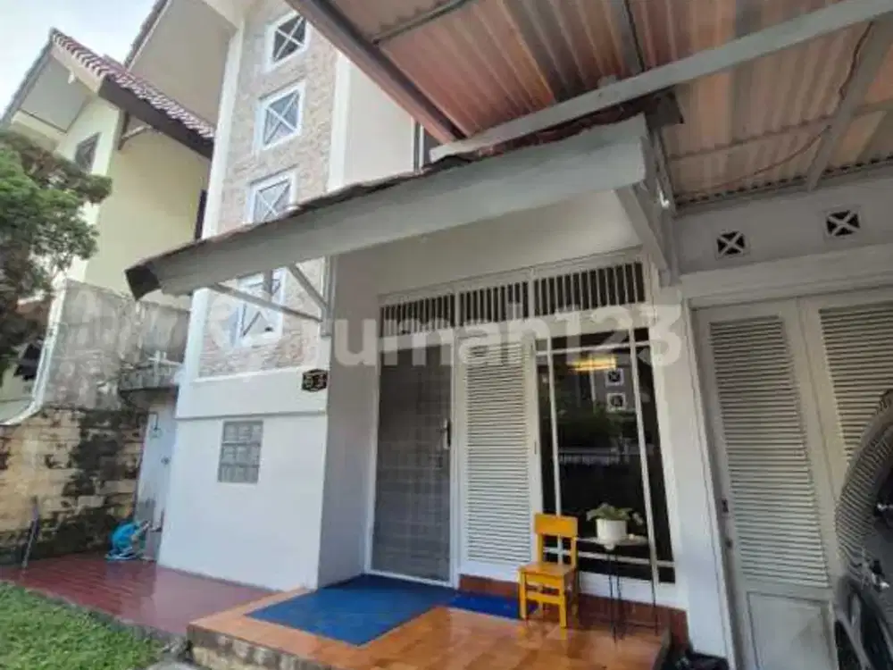 Disewa Rumah 2 Lantai Taman Alfa Indah | 3+1 KT | Siap Huni