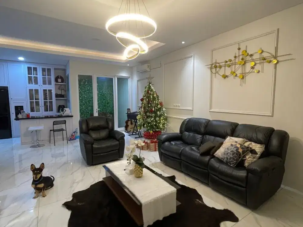 DIJUAL RUMAH MEWAH 8 x 17 SEMIFURNISHED – CLUSTER JAKARTA GARDEN CITY