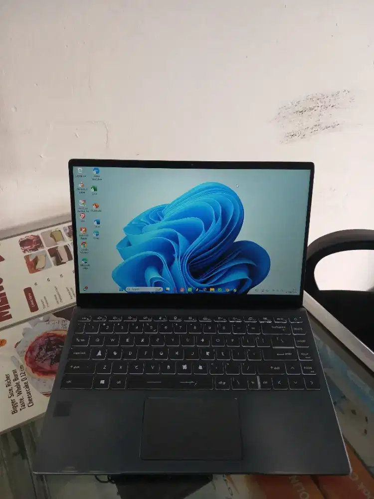 Laptop MSi Modern 14 Intel Core I3 Gen 10 Ram 8 Ssd 256
