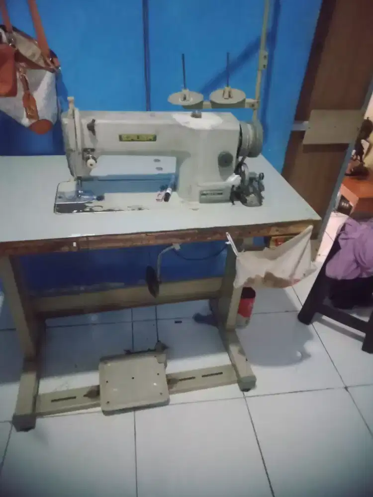 mesin jahit bekas