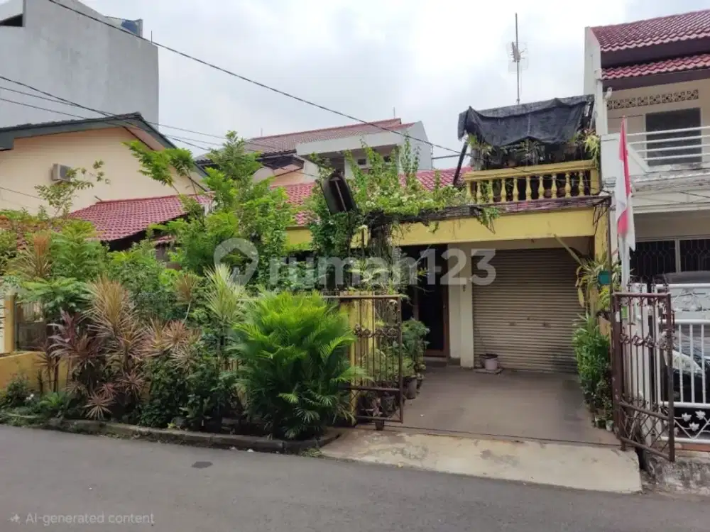 Dijual Cepat! Rumah Taman Meruya Ilir LT 150M², Cocok Renovasi atau Bangun Baru, SHM & Row 2 Mobil