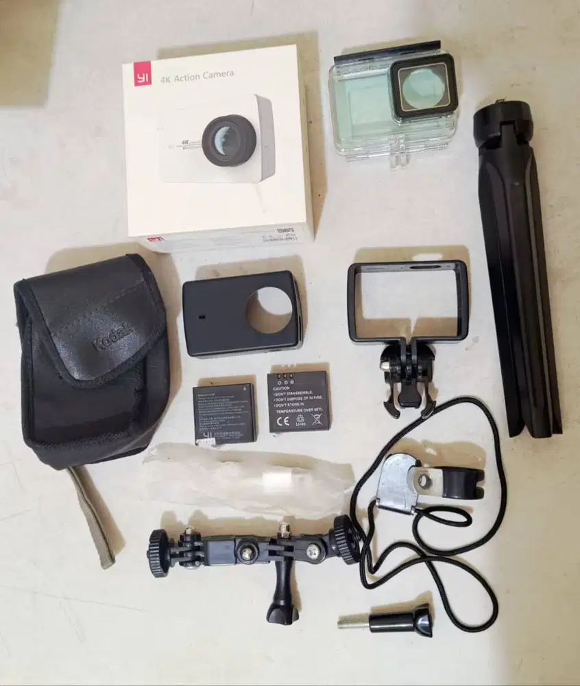 Yi Action Cam 4K (kondisi mulus & lengkap siap ngevlog)