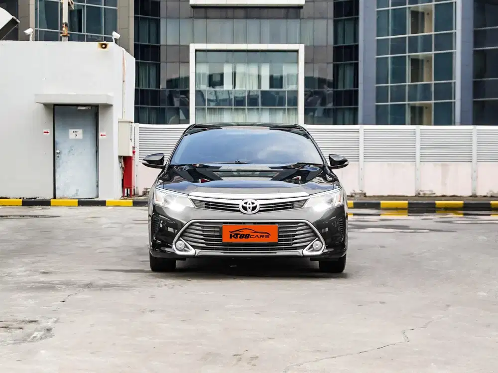 Toyota Camry 2.5 C AT 2018 ( Nik 2017 )
