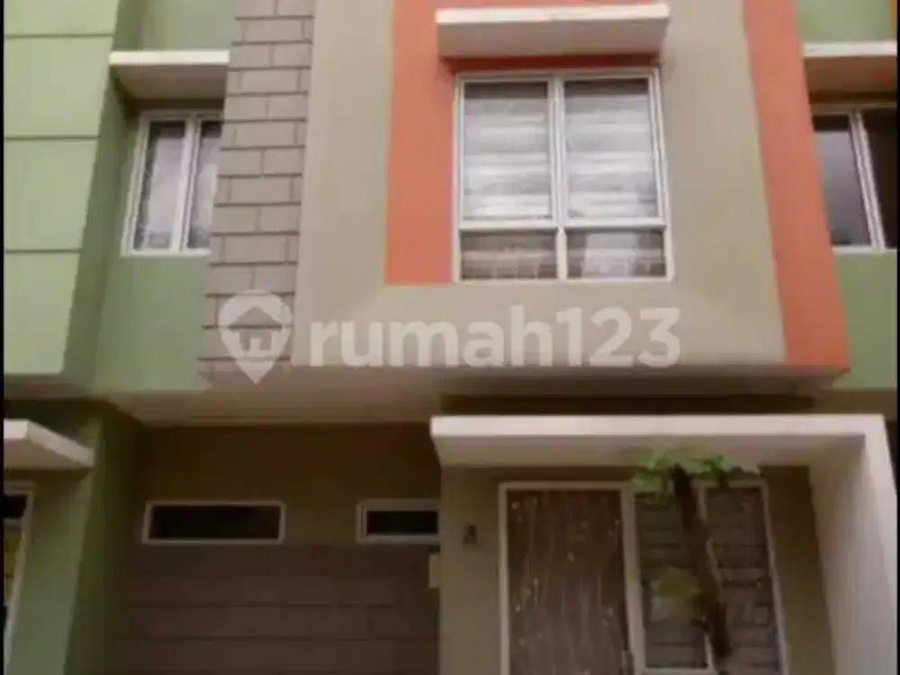 Disewakan di cluster Arcadia Village siap huni & full Furnished