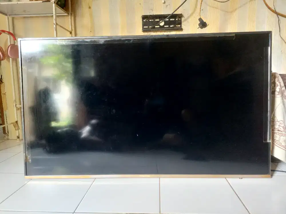 TV ANDROID COOCAA 50 inch MINUS buat kanibalan