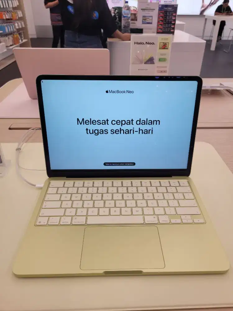 Promo MacBook Neo bisa kredit cicilan ringan tanpa DP