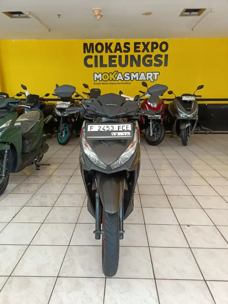 Dijual motor Honda Vario 125 cbs 2018