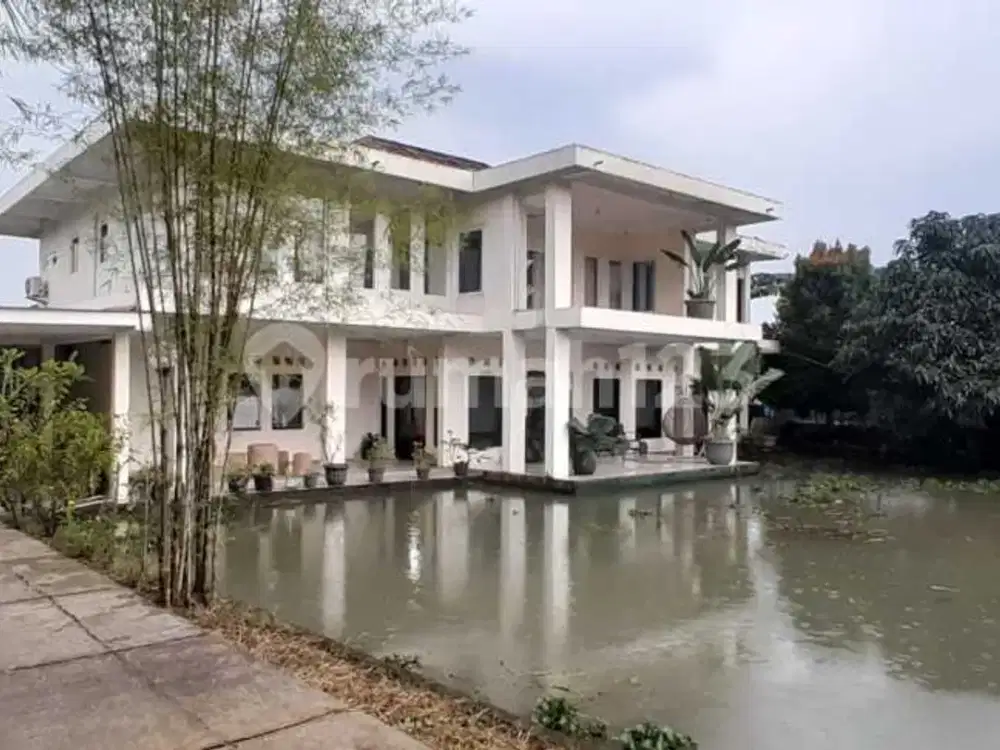 Rumah 2 Lantai plus Pemancingan ikan, Parung Bogor