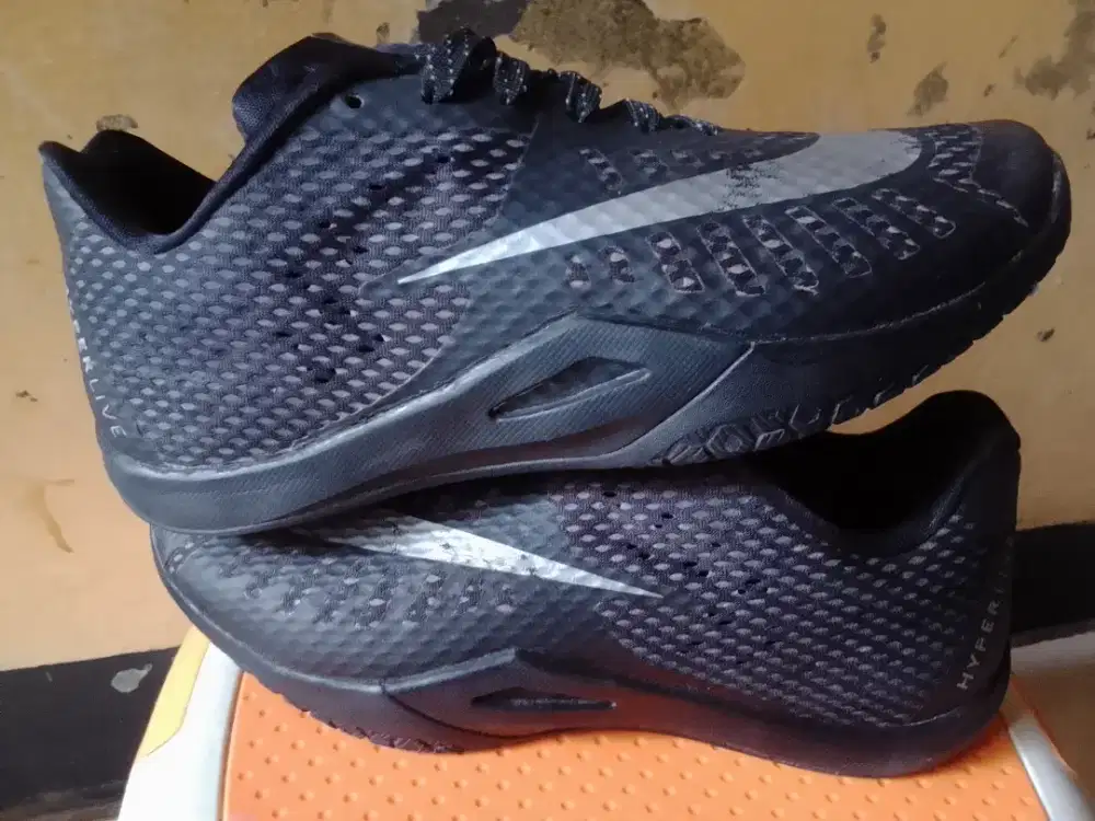 Sepatu Nike phantom live