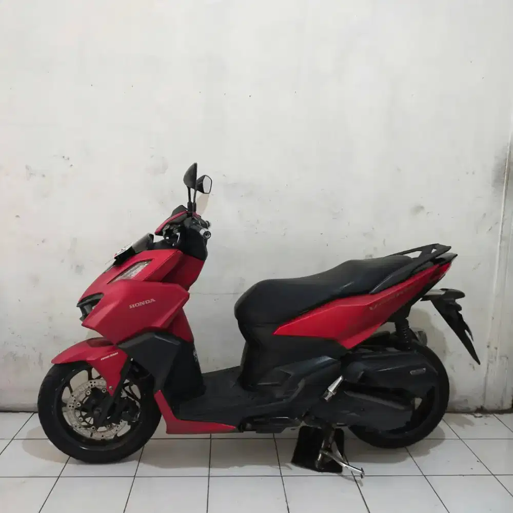 Honda Vario 160 Non ABS 2023 Orisinil Mesin Aluss Lengkap Bagus