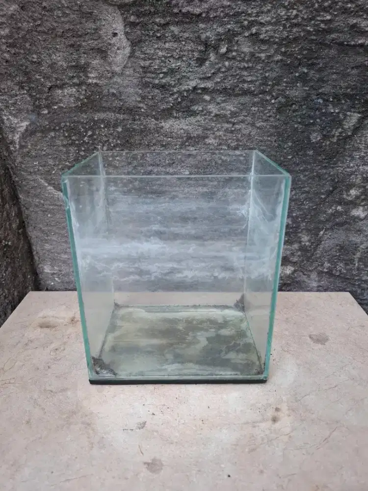 Aquarium Bekas Lebar 15 Cm Tinggi 18cm