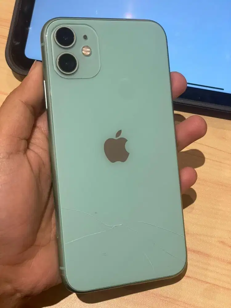 BU IPHONE 11 64GB INTER