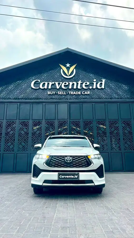 INNOVA ZENIX V HYBRID MODELISTA 2024 PANORAMIC RSE PUTIH LOW KM
