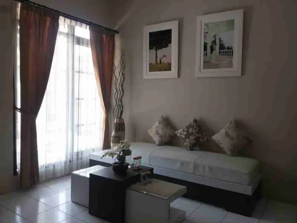 disewakan rumah di taman Kopo indah 3 siap huni