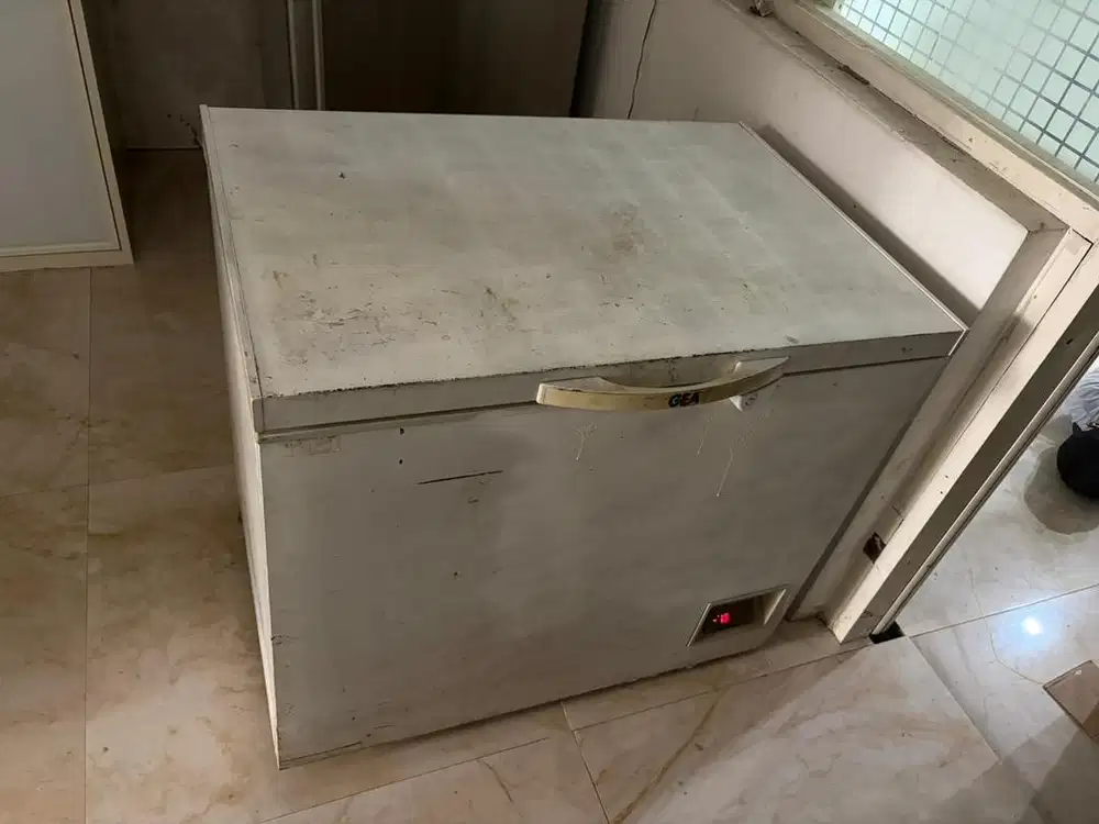 frezzer 300 liter